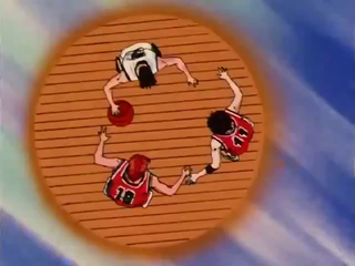 Sakuragi and Rukawa double-teaming Sendoh